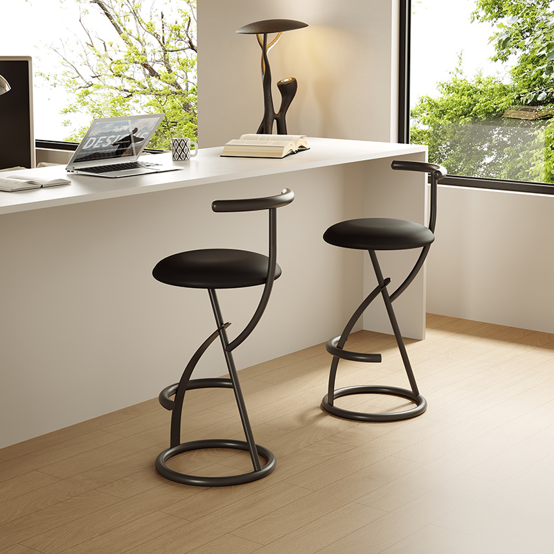 北欧モダンなバースツール背もたれ付きミニマリストキッチンスツ - Commercial Kitchen Designer のレビューと価格